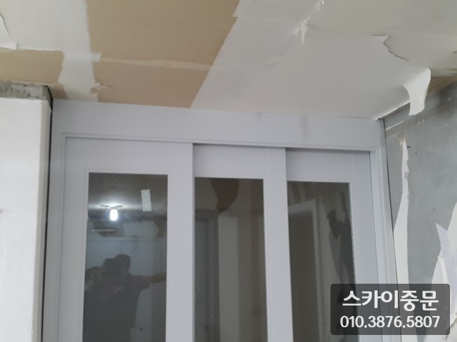 qwertyu_085.jpg